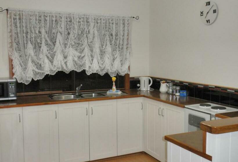 Пансион The Cosy Cottage