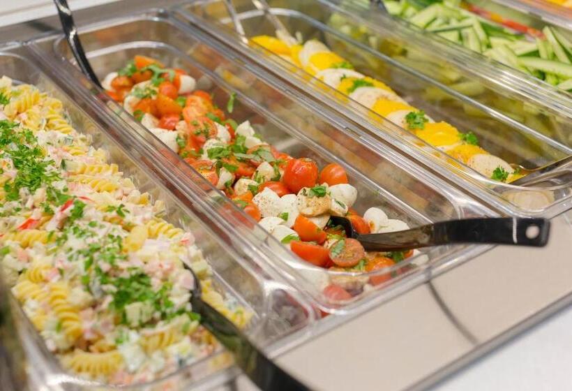 渡假胜地  Niemenharjun Matkailukeskus