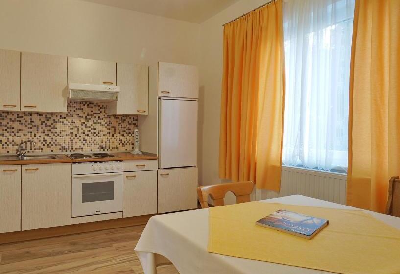 הוסטל Hofmanns B&b