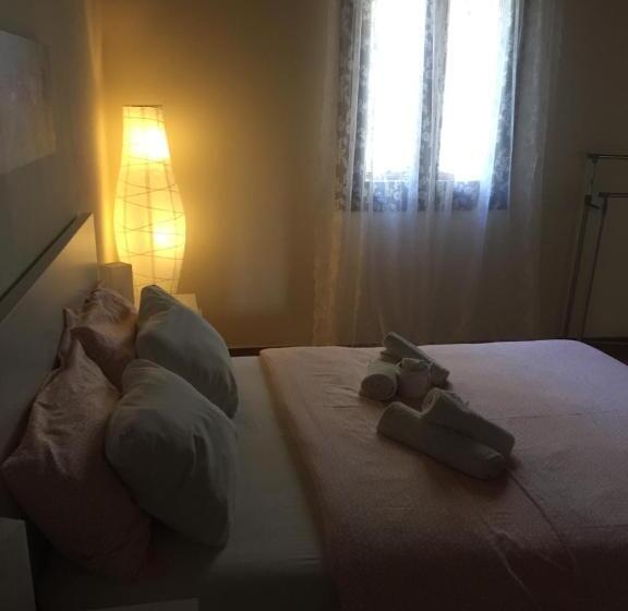 B&b Happiness In The Country