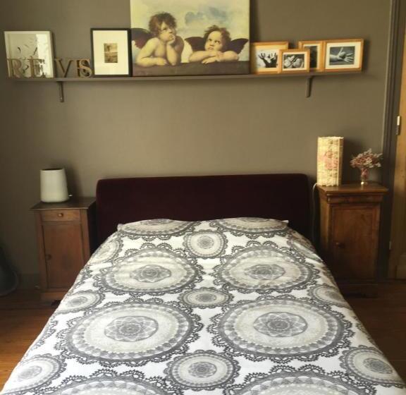 민박 Au Petit Bonheur