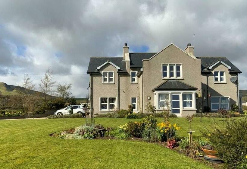 ベッドアンドブレックファースト Ballycairn House