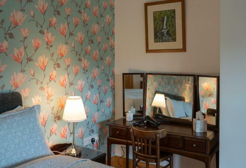 مبيت وإفطار Ballycairn House