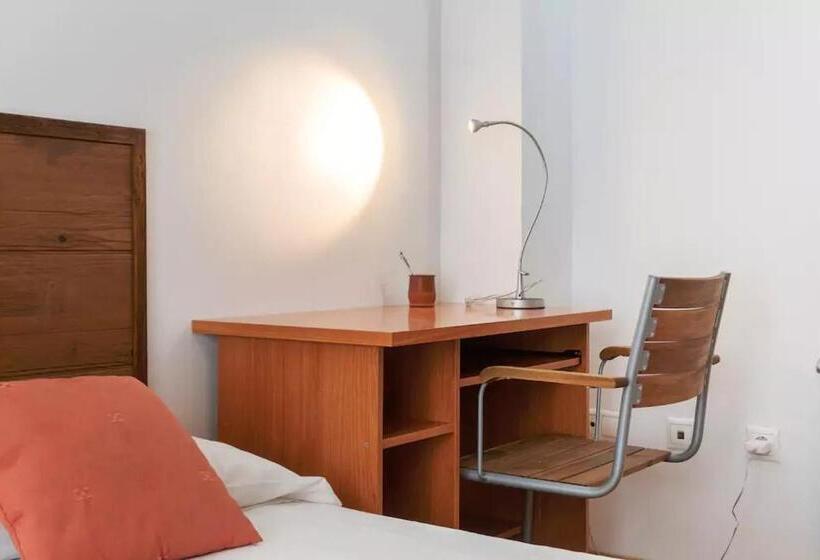 تختخواب و صبحانه Ca La Gloria