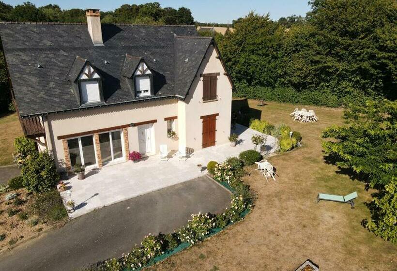 مبيت وإفطار Chambres D Hôtes Le Bignon Dans Les Alpes Mancelles