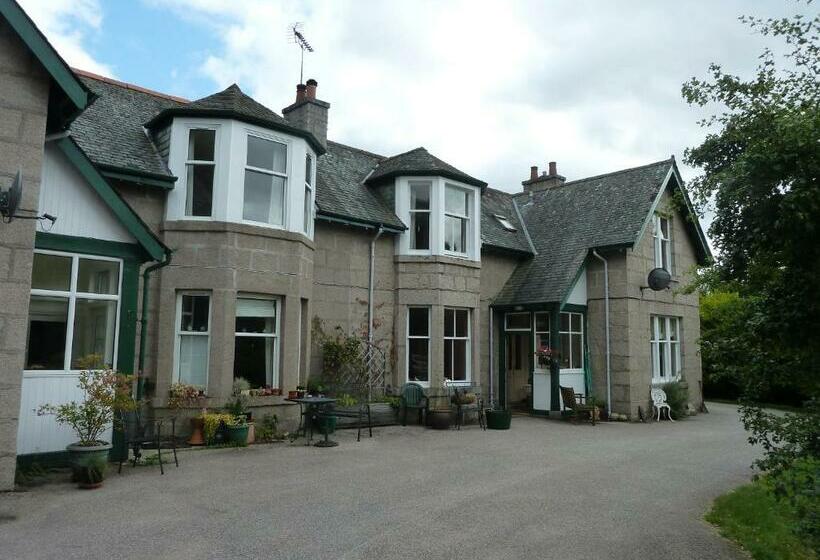 Crannach House Bed And Breakfast And Self Catering Apartments