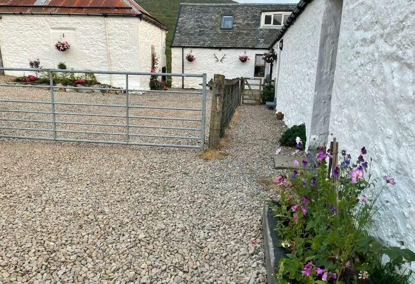 住宿加早餐  Garrison Of Inversnaid Farm With Hot Tub