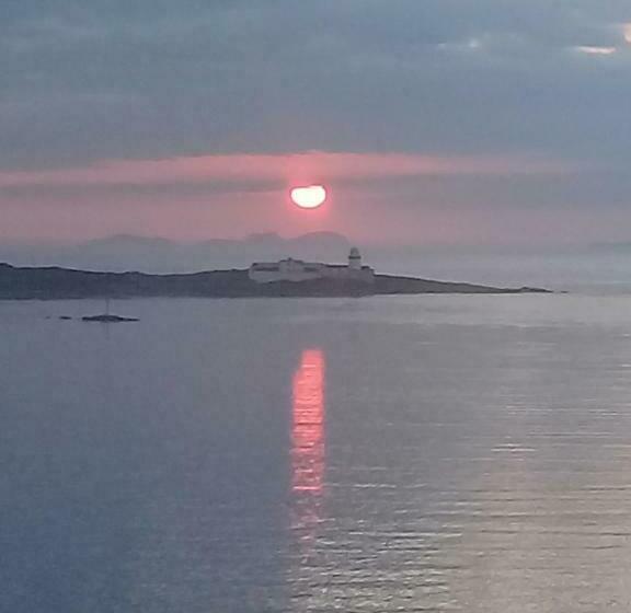 Horizon View Lodge Bed And Breakfast Glanleam Road Knightstown Valentia Island County Kerry V23 W447