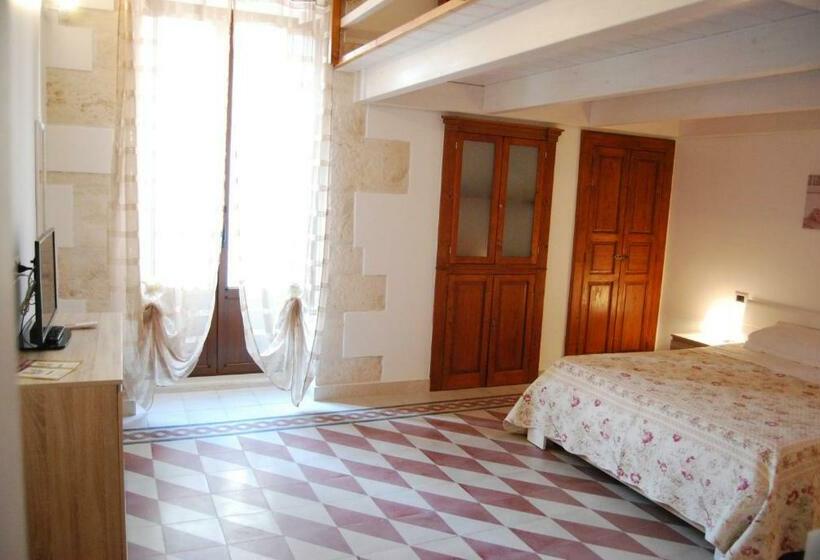 Bed and Breakfast L Angolo Antico