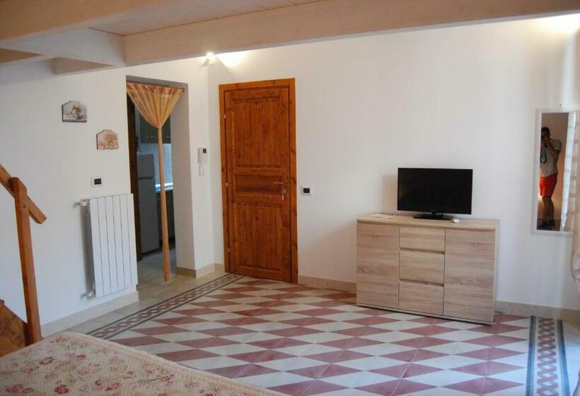 Bed and Breakfast L Angolo Antico