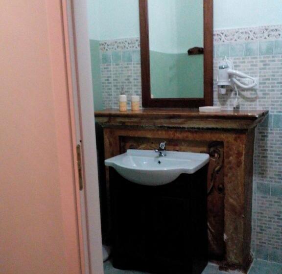 Bed and Breakfast La Casa Dellamericano   Casa D Epoca Anni  30