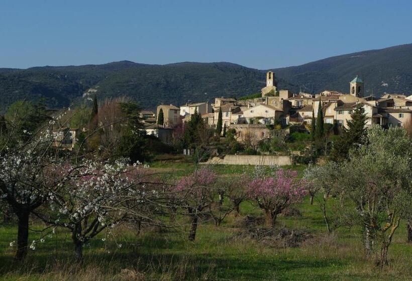 مبيت وإفطار La Luberonne