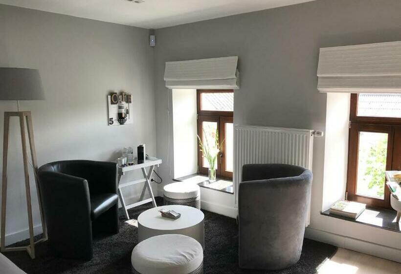 צימר La Maison En Pierre