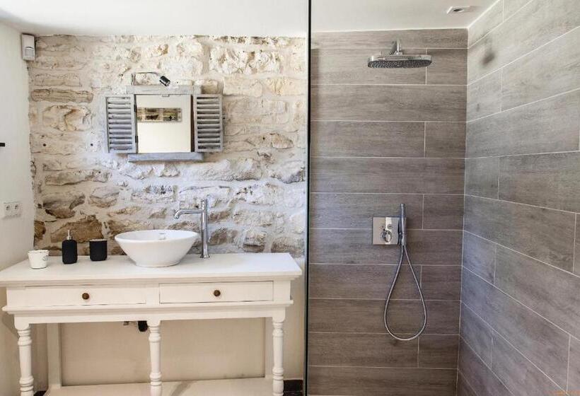 צימר La Maison En Pierre