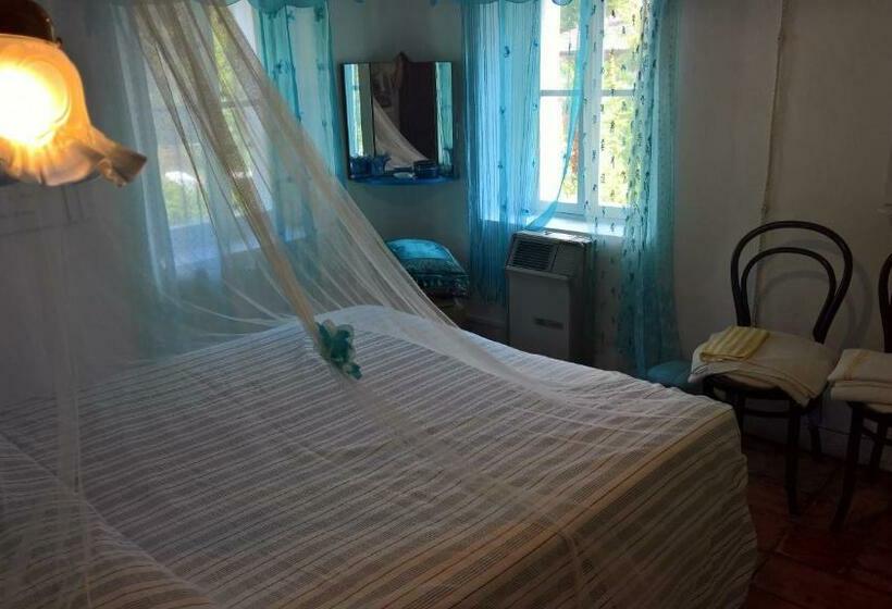 مبيت وإفطار La Quercia   La Maison Des Arts