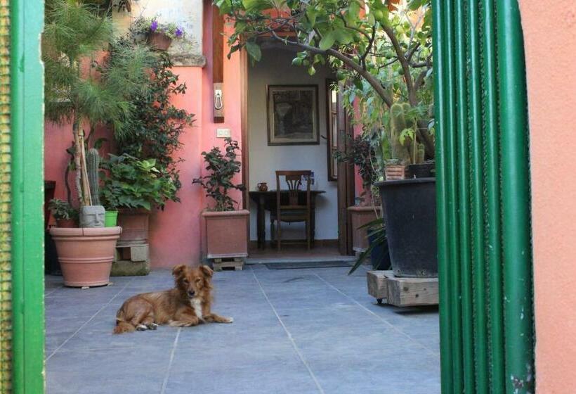 ベッドアンドブレックファースト La Scaletta