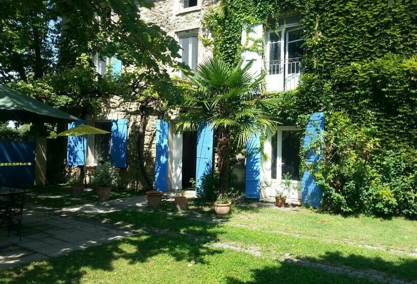 مبيت وإفطار Le Mas Des Platanes