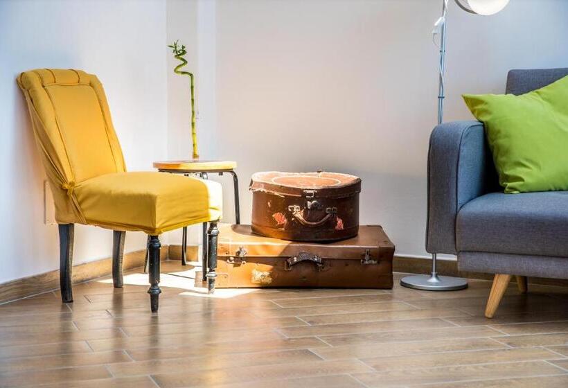 ベッドアンドブレックファースト Le Voyageur Cilento