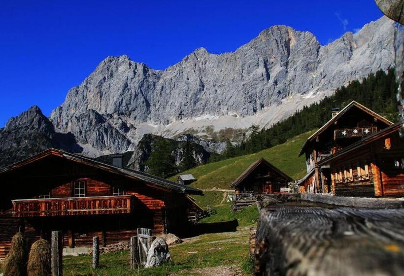 تختخواب و صبحانه Pension Adlerhorst