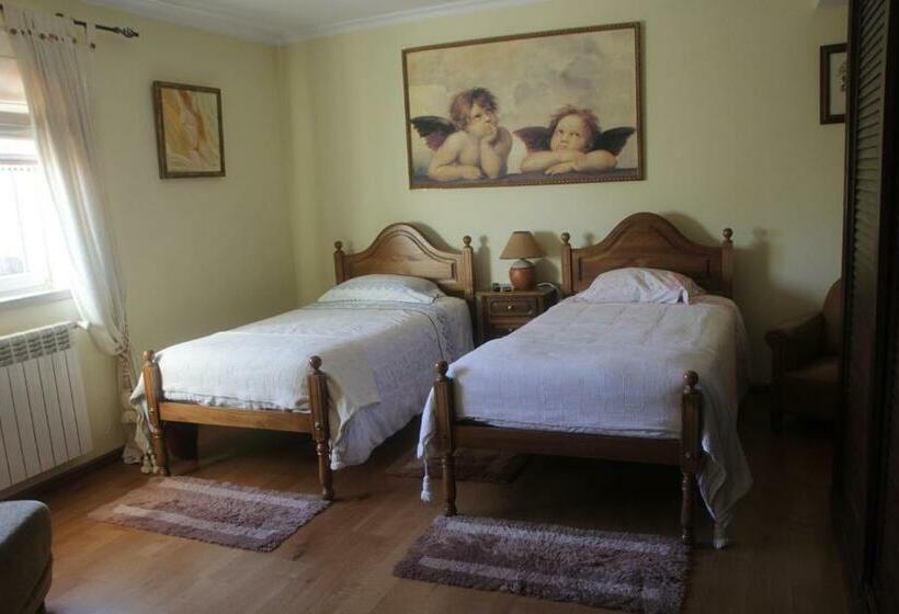 Bed and Breakfast Quartos Em Vivenda Serra Da Estrela