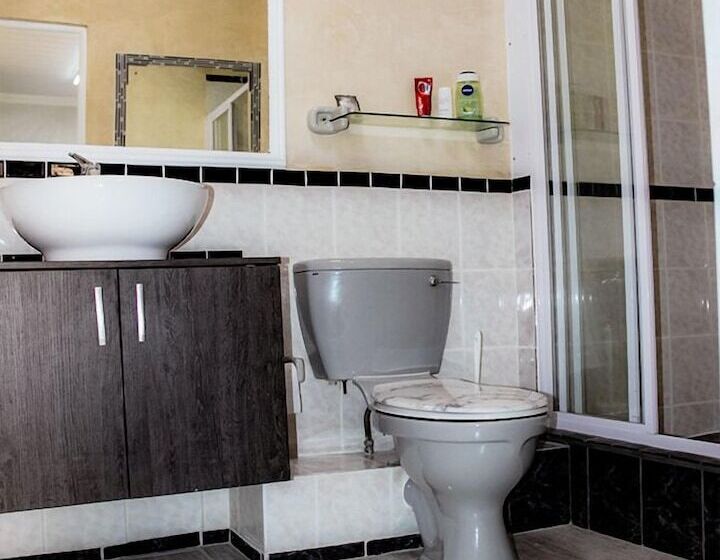 مبيت وإفطار The Magic Manor