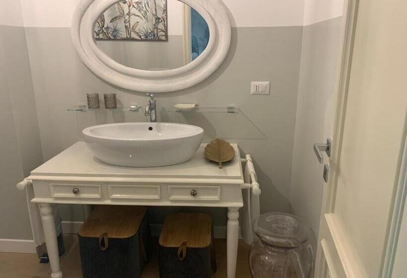 تختخواب و صبحانه Tra Gli Alberi E Il Mare