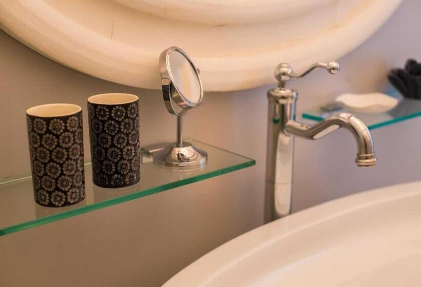 تختخواب و صبحانه Tra Gli Alberi E Il Mare