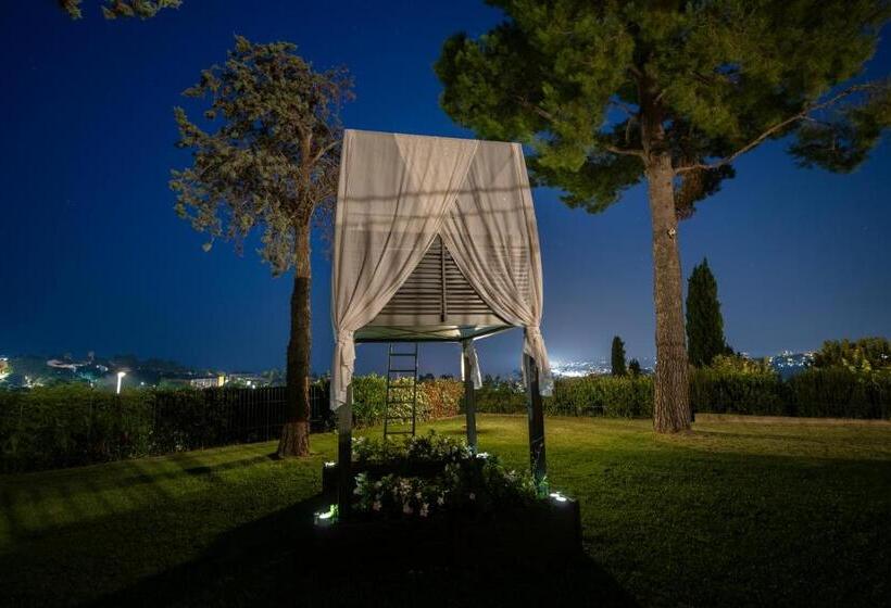 تختخواب و صبحانه Tra Gli Alberi E Il Mare