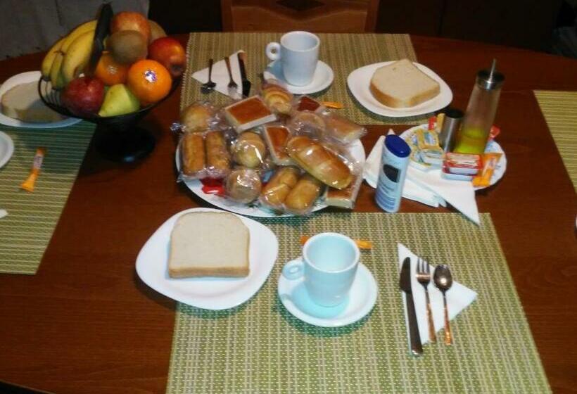 تختخواب و صبحانه Villa Floren Castro Urdiales