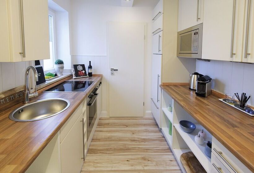 Donau Lodge Boardinghouse