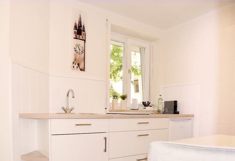 Donau Lodge Boardinghouse