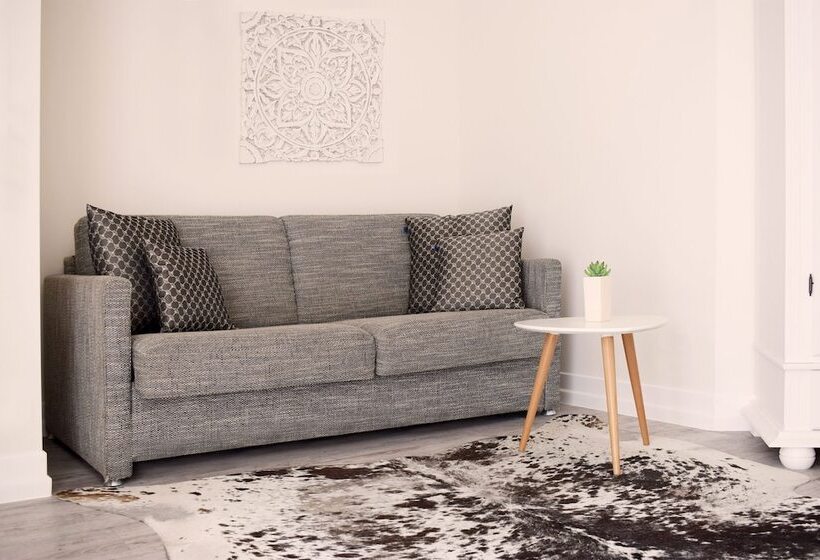 Donau Lodge Boardinghouse