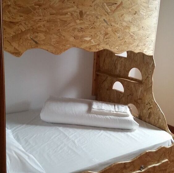 Guest House Host O Morro   Hostel