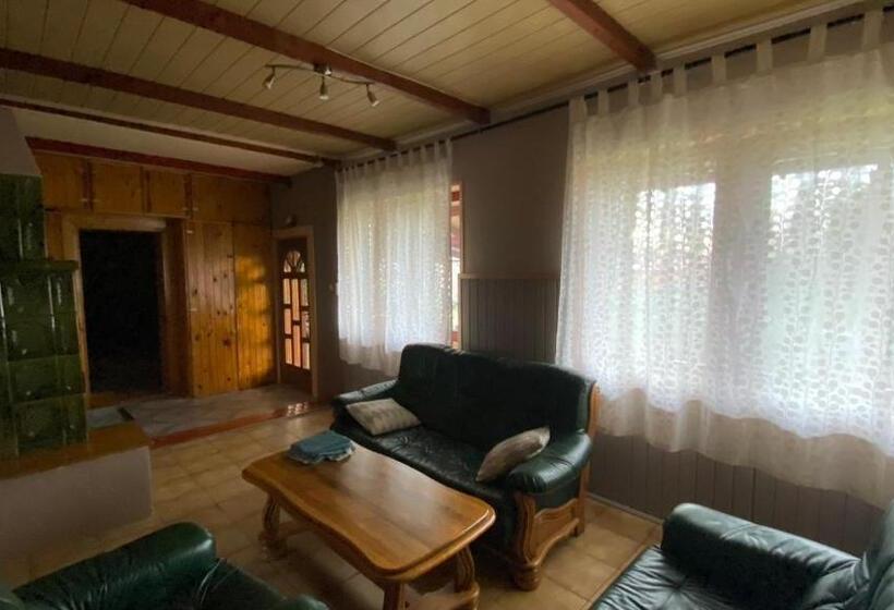 فندق Dobó Tanya