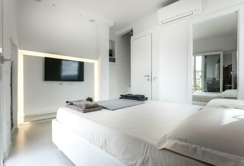 ペンション Al Molo Sea View Rooms