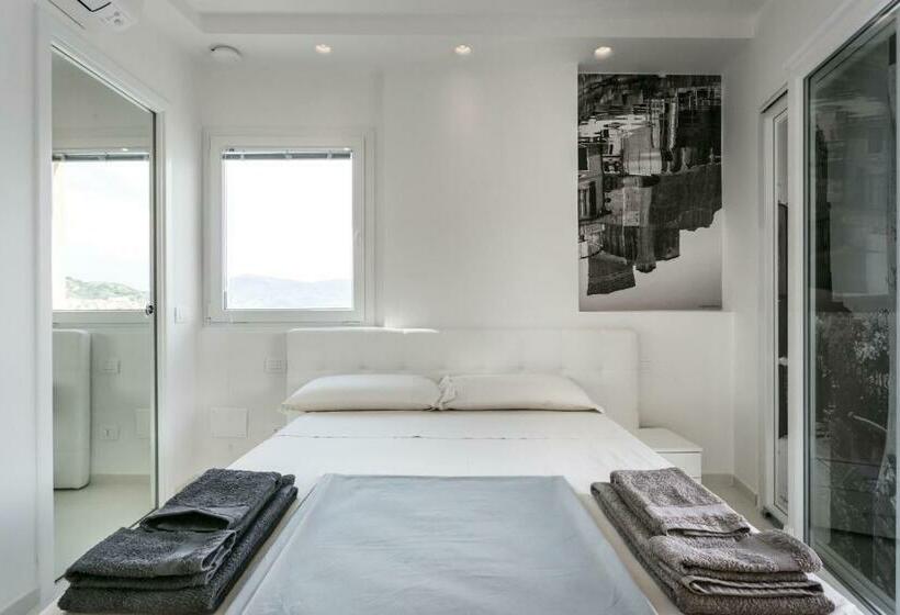 ペンション Al Molo Sea View Rooms