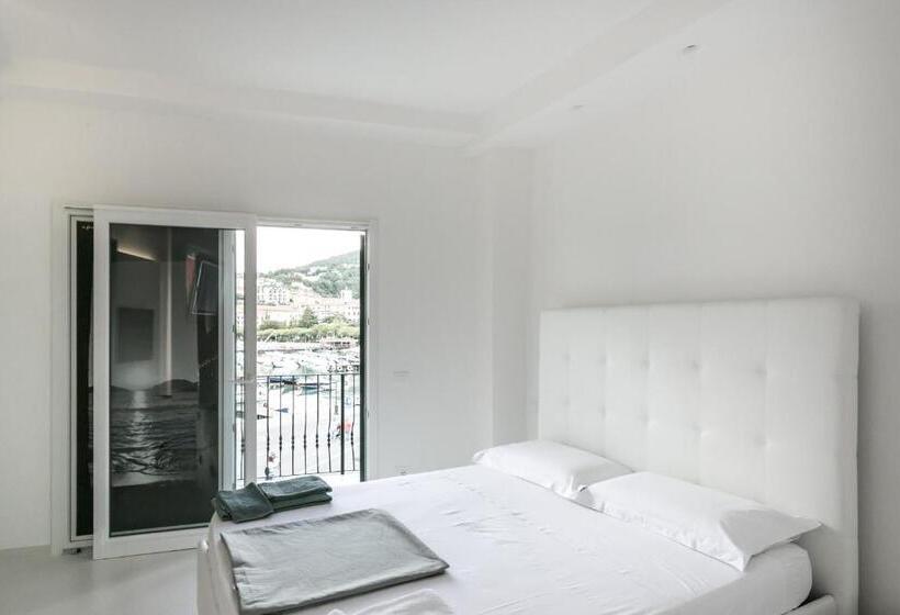 ペンション Al Molo Sea View Rooms