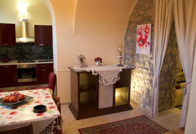 بنسيون Appartamento Antica Acropoli