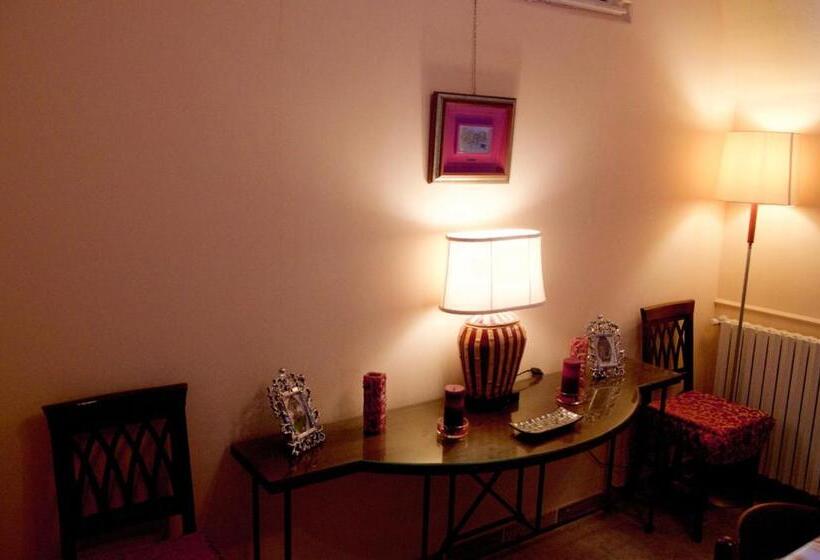 بنسيون Appartamento Antica Acropoli