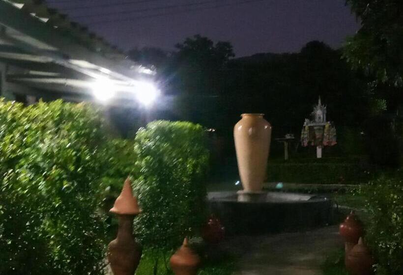 פנסיון Ban Suan Sukjai Mae Sariang