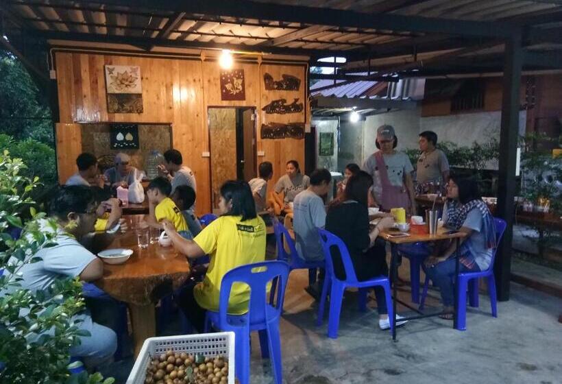 פנסיון Ban Suan Sukjai Mae Sariang