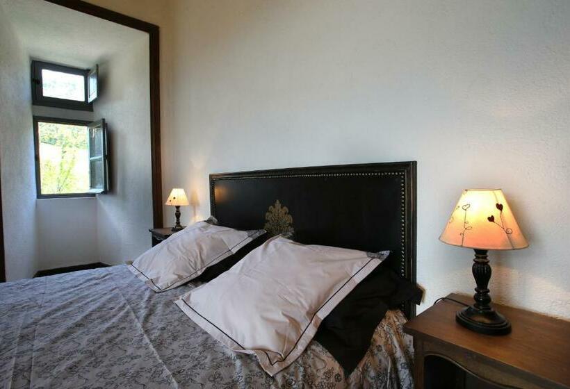 بنسيون Chateau De Lugagnac