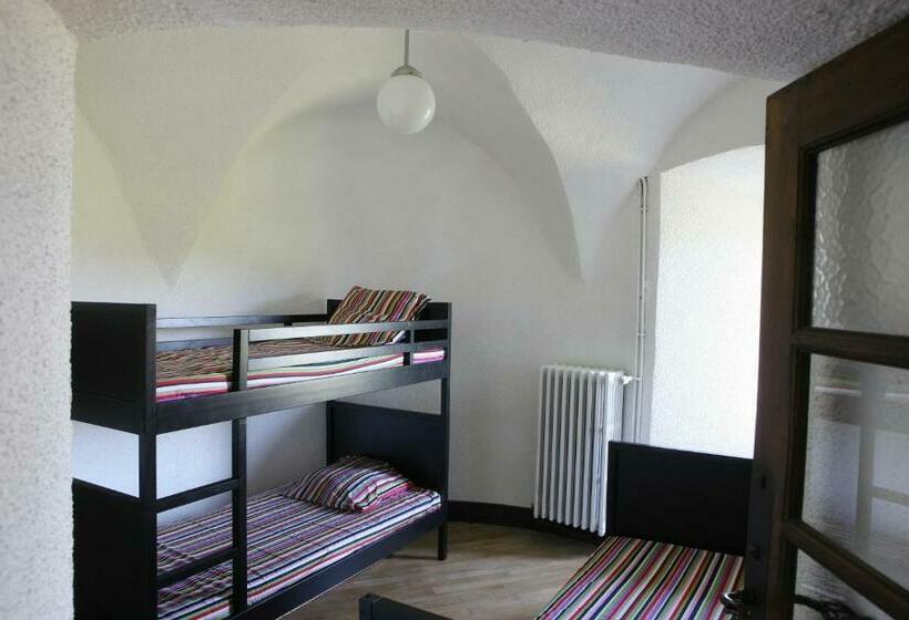 بنسيون Chateau De Lugagnac