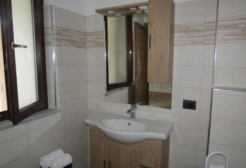 פנסיון Cristallo Camere