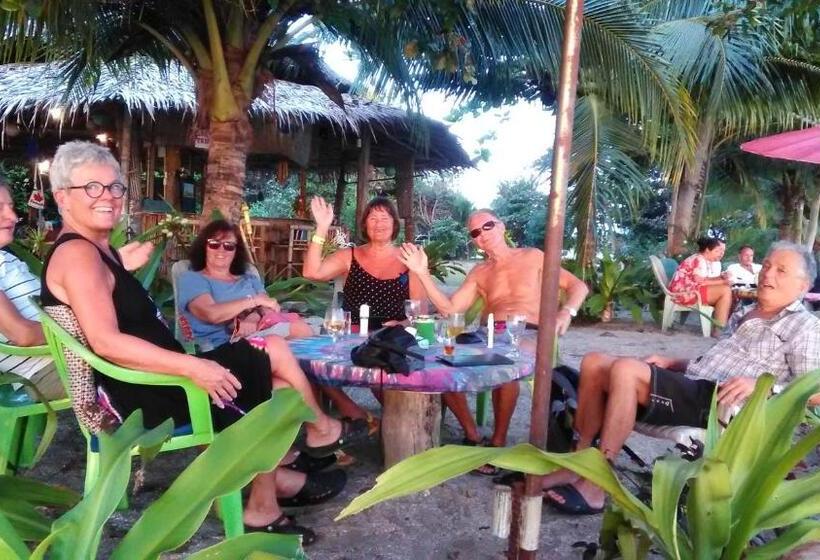 بنسيون Dugong Koh Sukorn