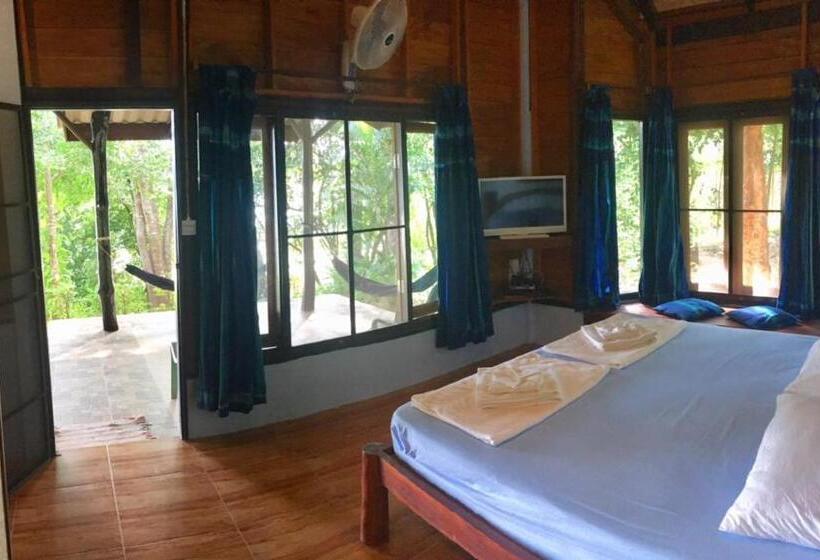 بنسيون Dugong Koh Sukorn