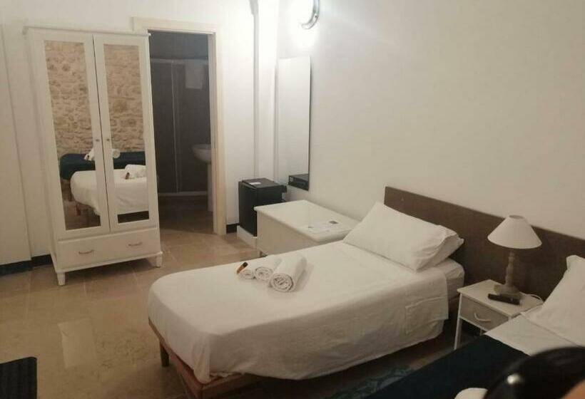 פנסיון Fenisia Guest House Option Wellness