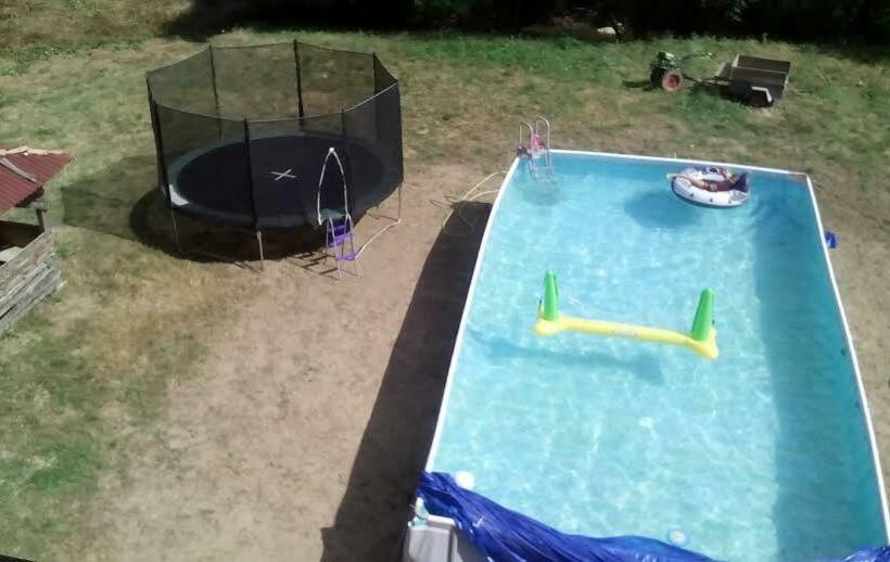 ペンション Guest Rooms Voneshcha Voda