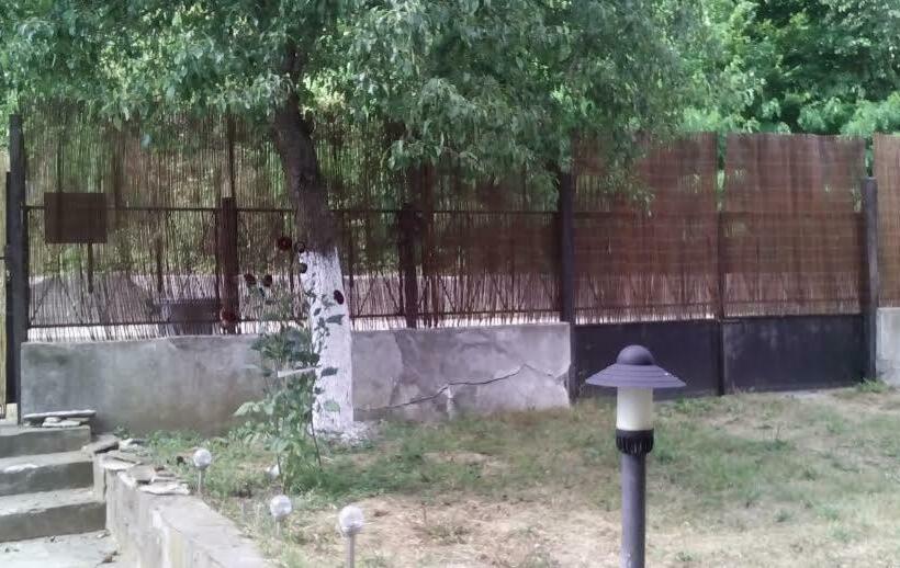 ペンション Guest Rooms Voneshcha Voda