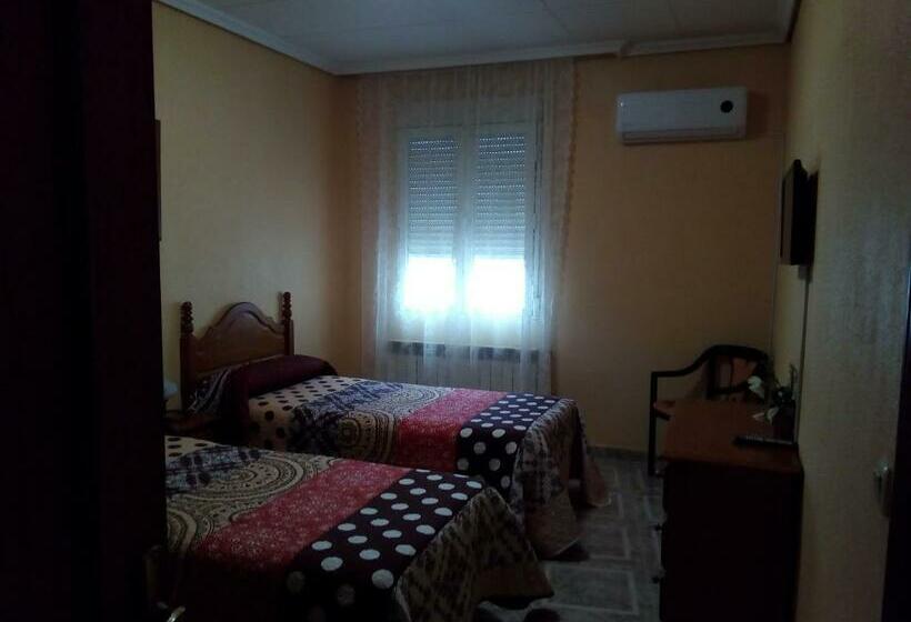 بنسيون Hostal ávila